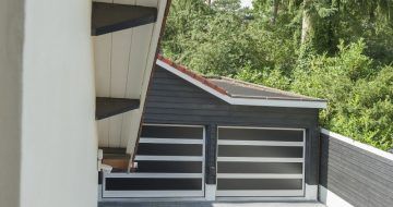 Viel Lichteinfall bei Garagentor